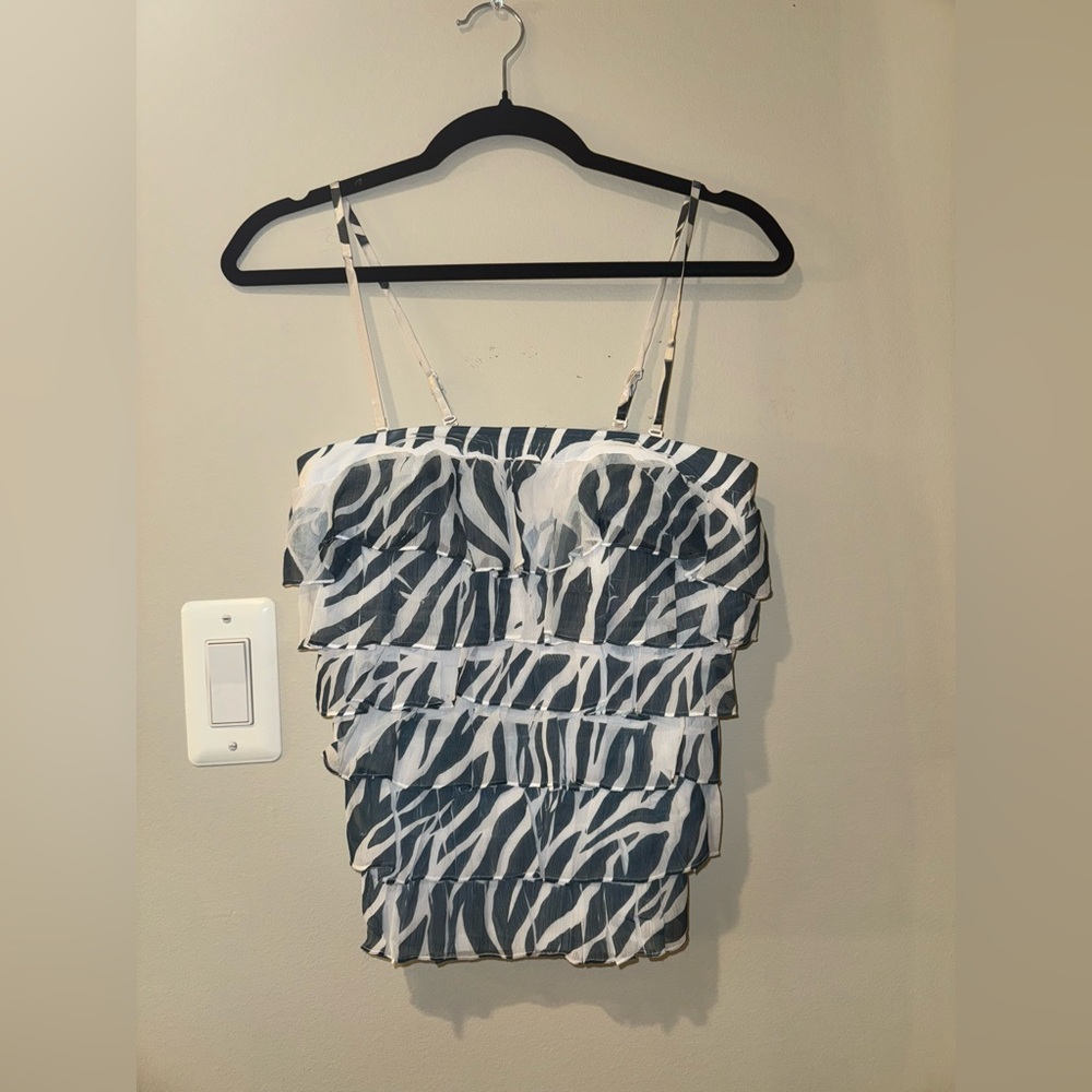 Medium barely worn adjustable straps/strapless corset top